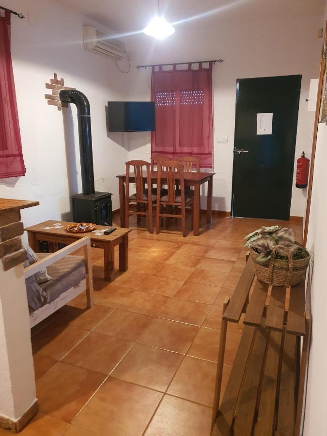 Apartamentos Rurales Navalandrino Cala Екстер'єр фото
